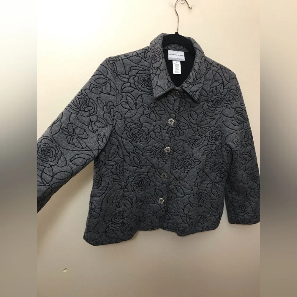 Alfred Dunner Womens Quilted Embroiderd Floral Lightweight Jacket Size 10P
